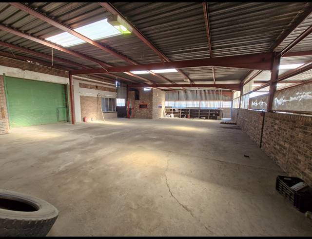 12,000M² WAREHOUSE TO LET IN GERMISTON CENTRAL
